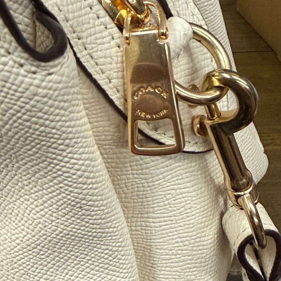 Coach Mini Lillie Carryall With Signature Canvas Detail NWT - Picture 10 of 11